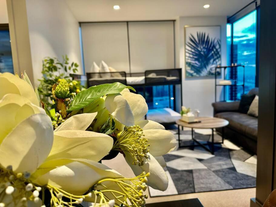 2br Sanctuary Apartment Melbourne